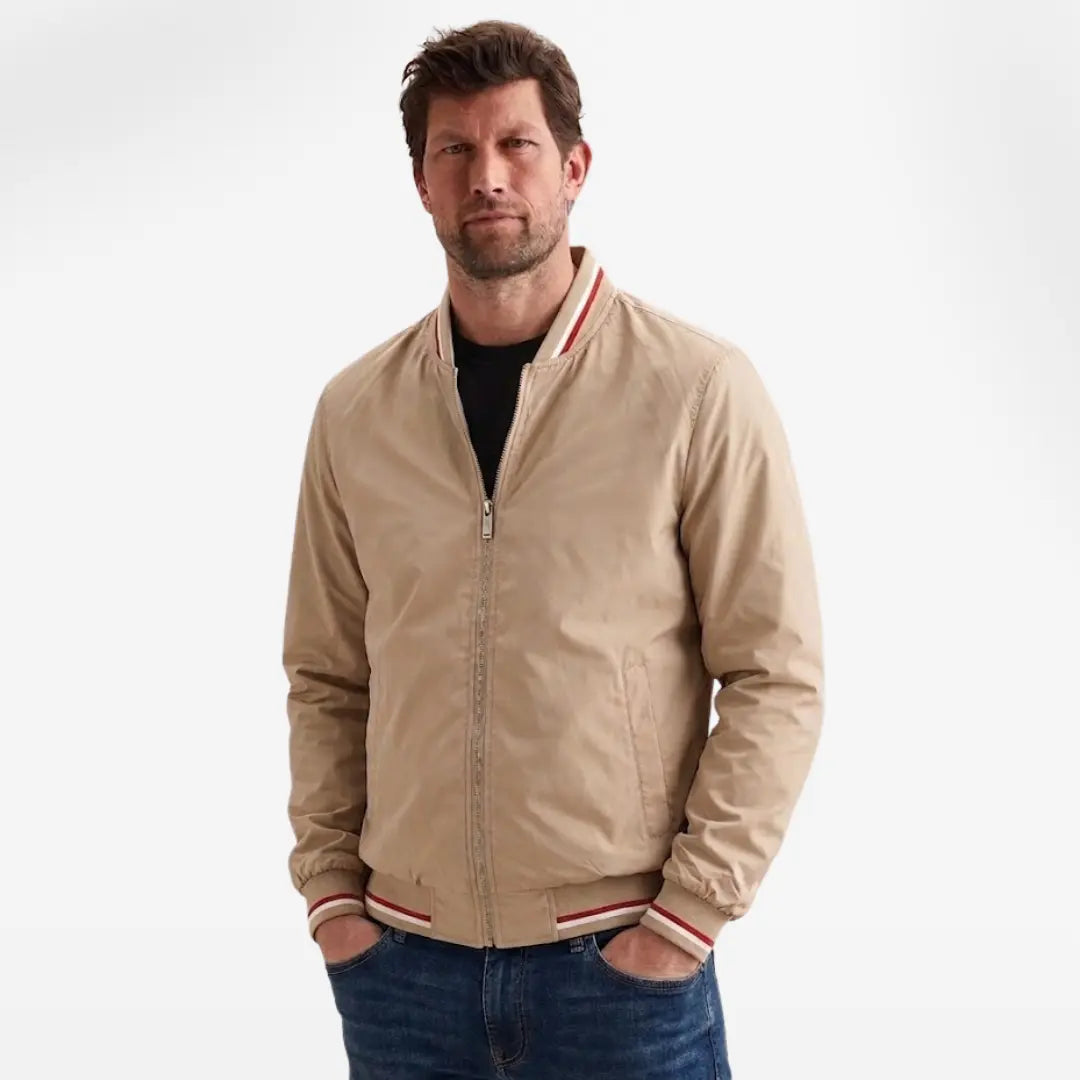 Klassische Bomberjacke – Arvid